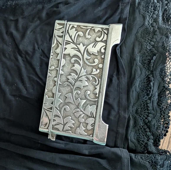 Beautiful Silver Decorative Jewelry/Trinket Box